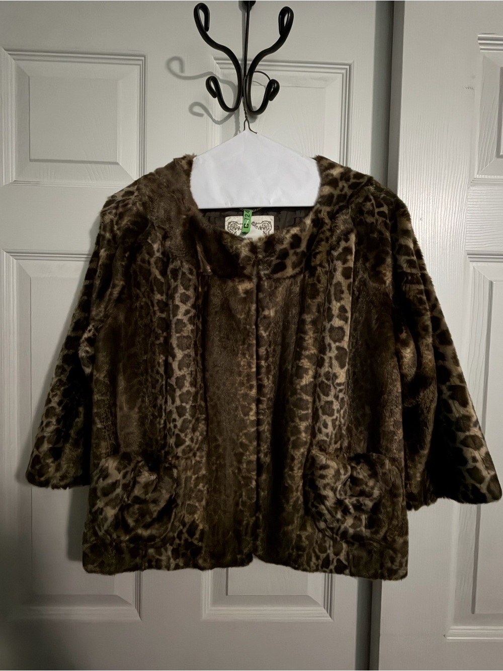 Guess Faux Fur Leopard-Print Jacket - Brown